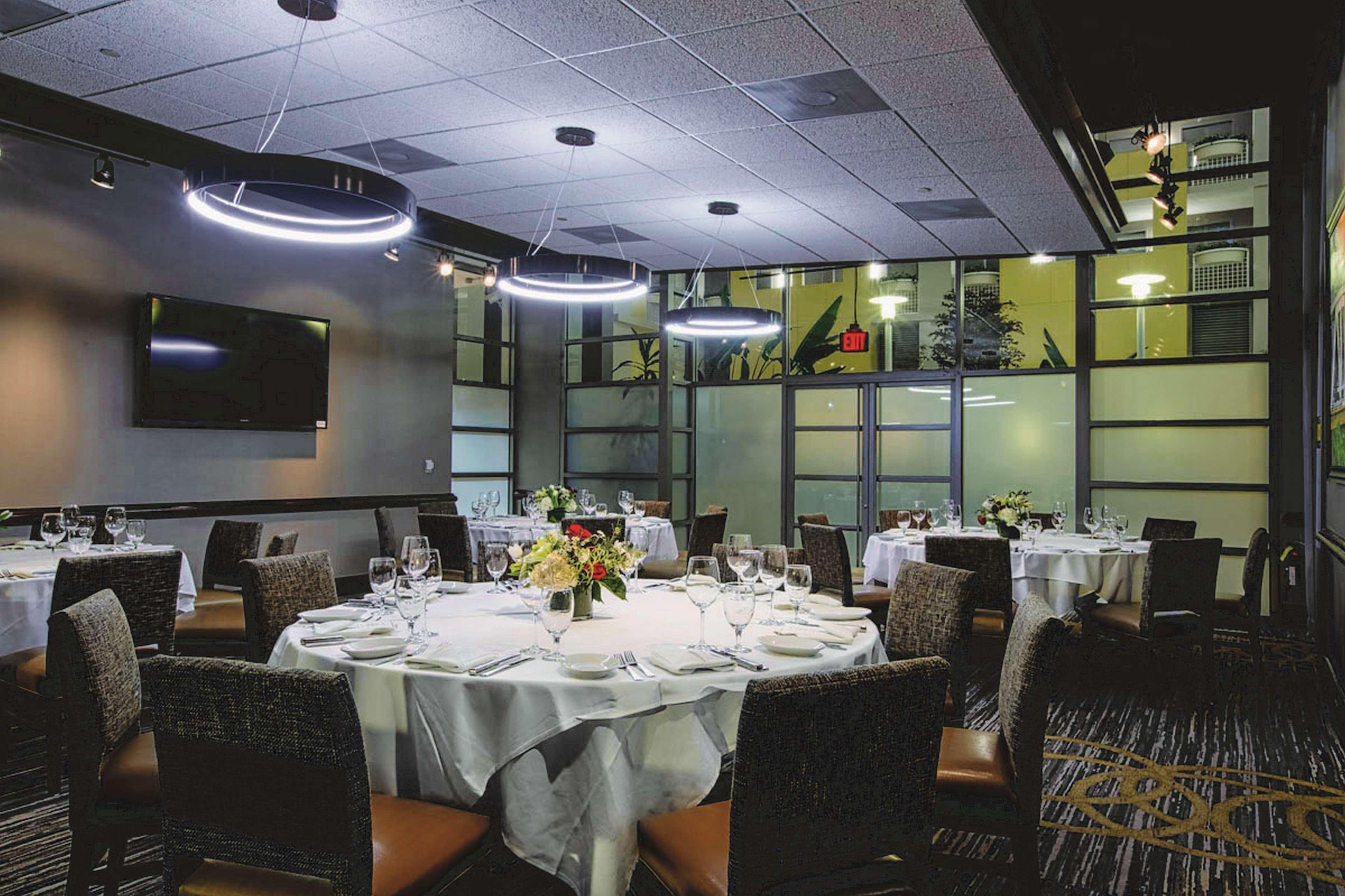 Embassy Suites By Hilton Atlanta At Centennial Olympic Park Esterno foto