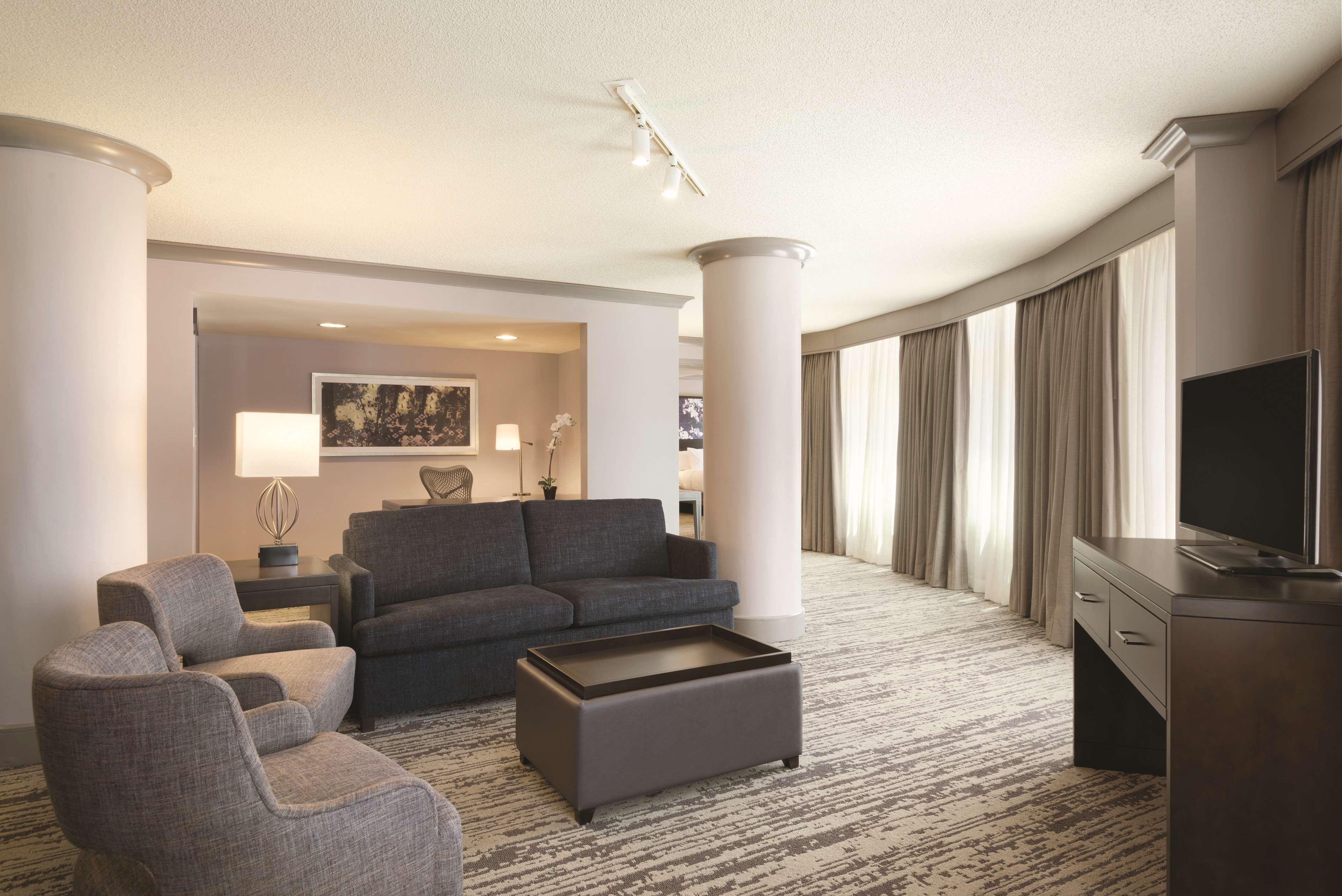 Embassy Suites By Hilton Atlanta At Centennial Olympic Park Esterno foto